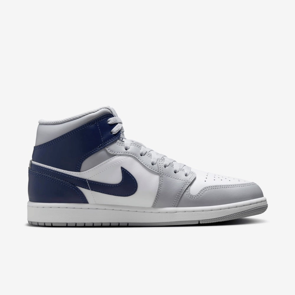 Tênis Air Jordan 1 Mid Wolf Grey Midnight Navy