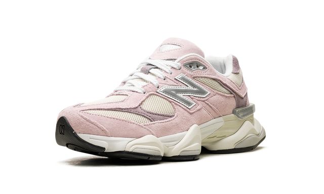New Balance 9060 Rose Sugar Angora