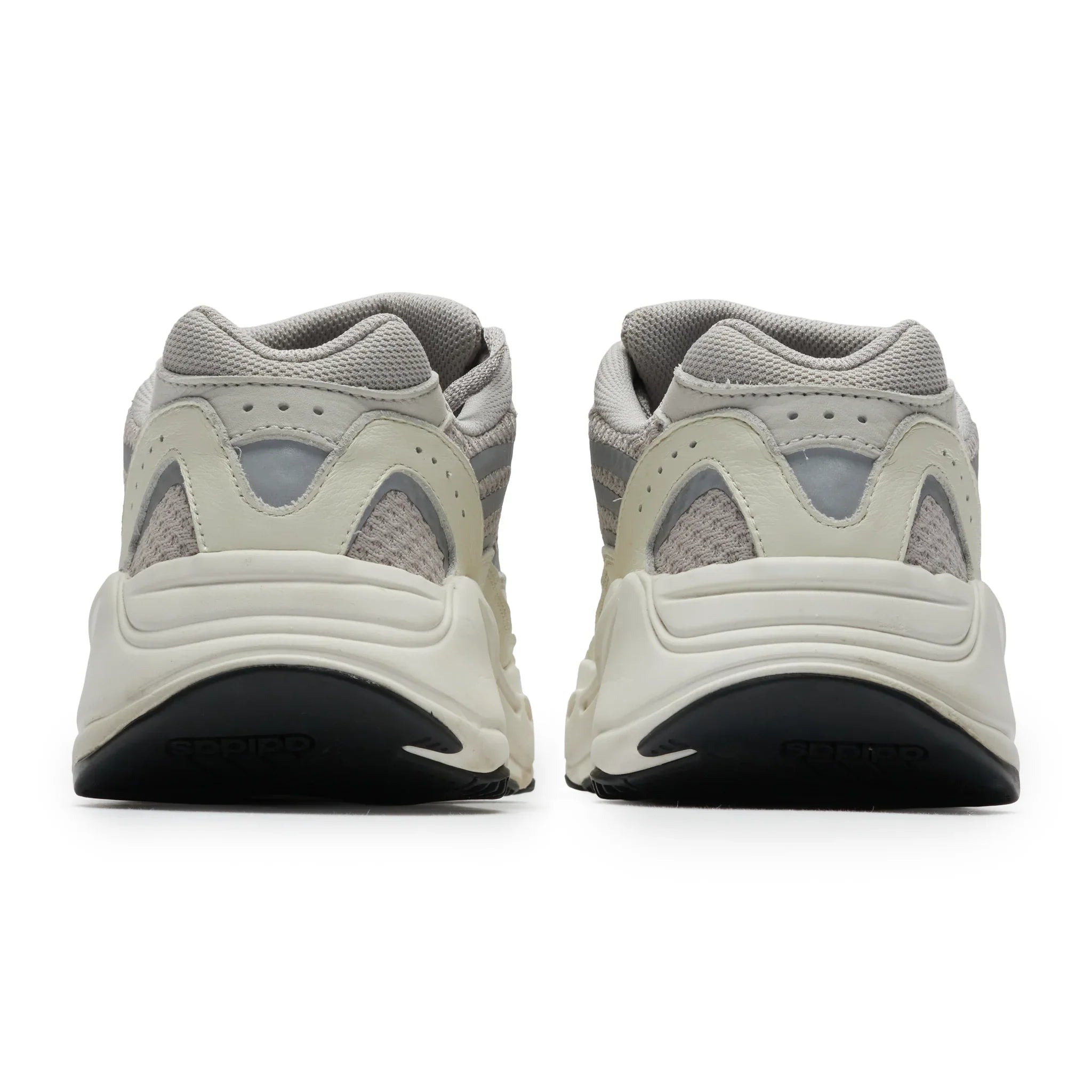 Preloved - Adidas Yeezy Boost 700 V2 Static