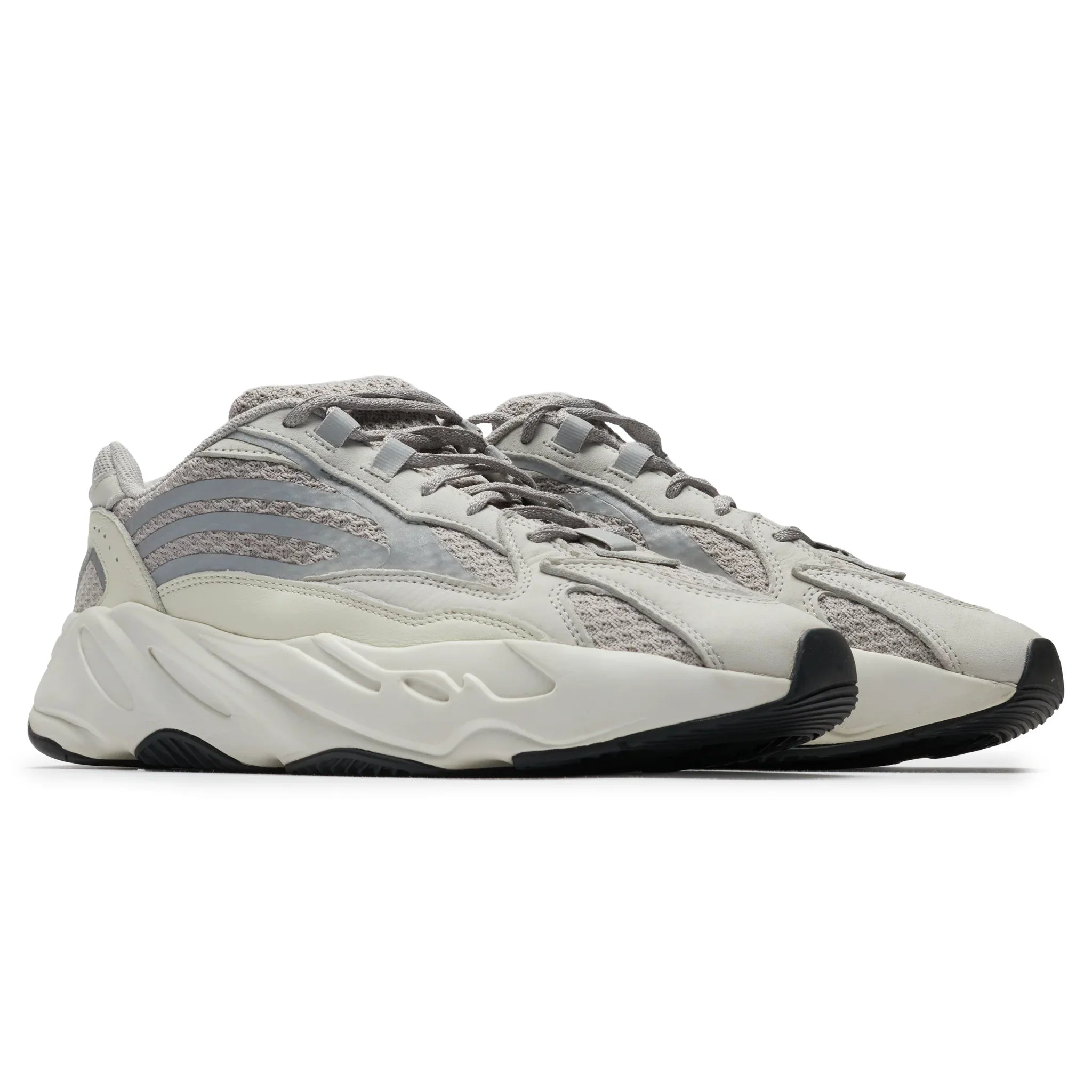 Preloved - Adidas Yeezy Boost 700 V2 Static